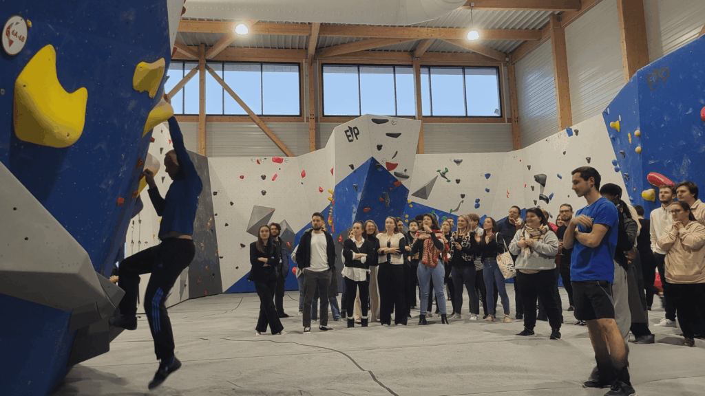 team-building-chartres-activité-escalade-entreprise